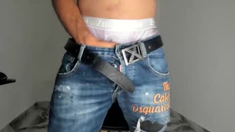 mikee_scooth online show from December 19, 8:04 pm