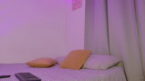 mikegaitan1 online show from September 18, 9:08 pm