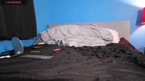 mikehawk1589 online show from October 17, 6:39 am