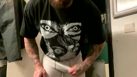 mikehole25 online show from December 2, 6:22 am