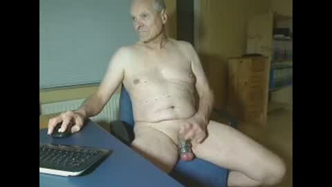 mikel19623 online show from November 3, 4:19 pm