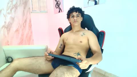 mikey_banji online show from December 19, 4:13 pm