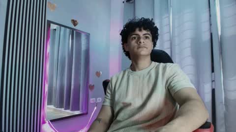 mikey_banji online show from November 17, 1:35 pm