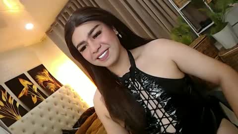 Theresa Luna online show from February 5, 2:15 am