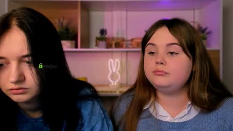 miki_ti online show from December 21, 7:31 pm