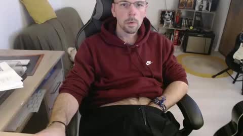 mikmik91 online show from February 18, 2:50 pm