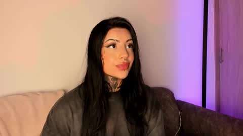     online show from March 5, 2:09 am