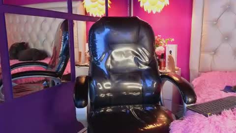 mila_poison online show from June 3, 3:06 pm