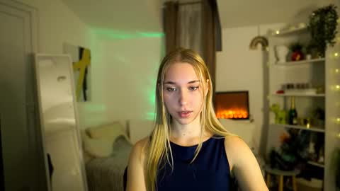 MilaBunny1 online show from January 14, 11:18 am