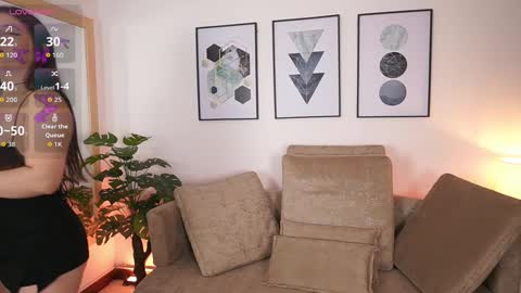 milacrave online show from September 25, 12:01 pm