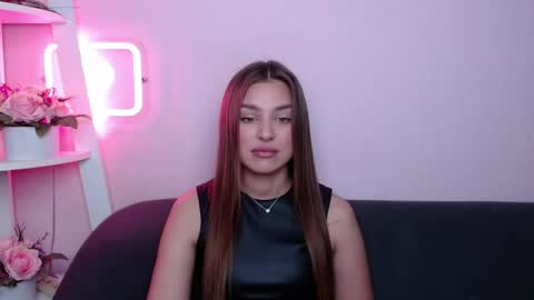 milanaangelas online show from April 19, 4:46 am