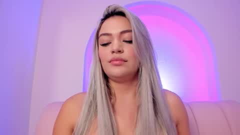 Sexy Mila  online show from February 10, 12:30 pm