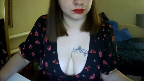 Snapshot of milaxcute chatting on October 26, 9:43 am Milaxcute online show from October 26, 9:43 am