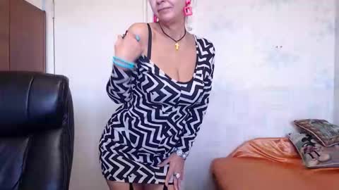 MilayaDFlow online show from October 12, 11:36 am