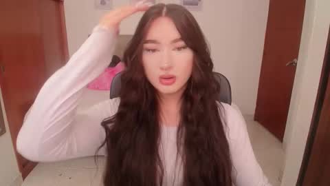 Miley online show from March 3, 3:19 pm