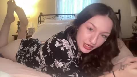 miley_monroee online show from February 16, 11:16 pm