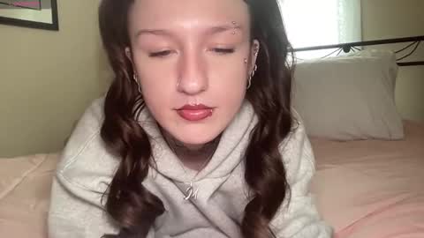 miley_monroee online show from March 12, 11:12 pm