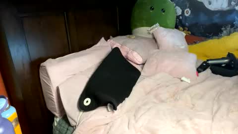 milf4everjenna online show from March 4, 3:20 pm