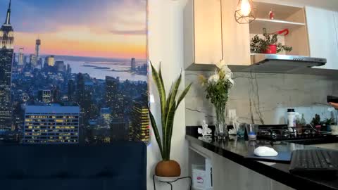 ASHLEY online show from February 5, 3:20 pm