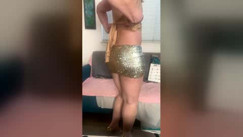 Mia online show from January 17, 11:46 pm