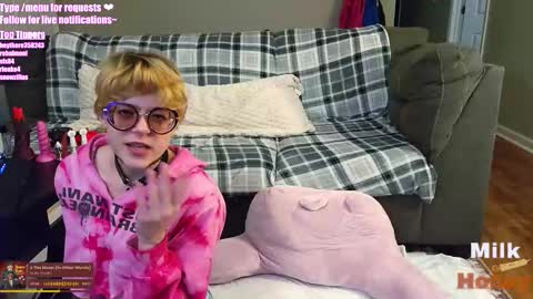 MilkandHoney online show from November 8, 2:58 am