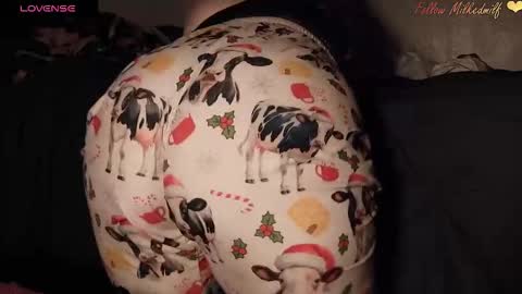 milkedmilf online show from March 21, 8:19 am