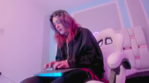 Michelle  online show from January 7, 8:03 pm