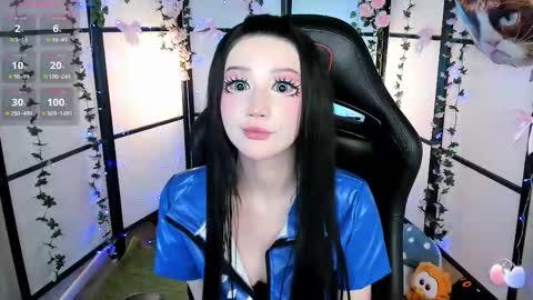 milky cute online show from November 14, 12:35 am