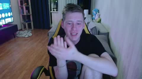 Mark and Elsa  online show from March 28, 2:24 am