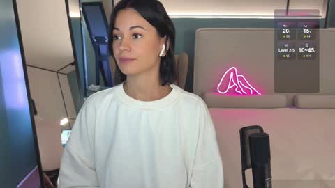 Mila online show from February 27, 10:20 pm