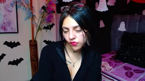 Violeta online show from October 30, 7:25 pm