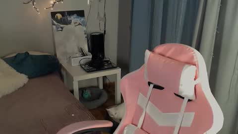 Milla online show from February 25, 8:34 pm