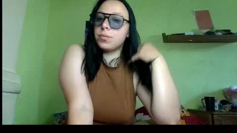 MillaSourretY online show from June 9, 7:41 am