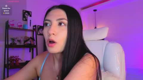 miller_vanessa_ online show from April 13, 8:46 pm