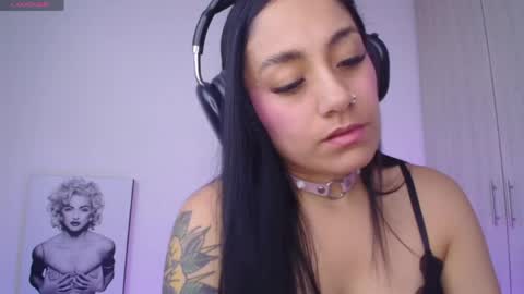 Millie Bobby online show from May 25, 9:54 pm