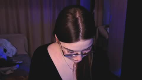 Millie online show from April 17, 4:53 pm