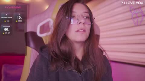 MILLY online show from March 26, 8:58 pm