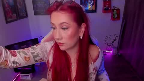 Monkey D Maddie online show from March 11, 8:09 pm