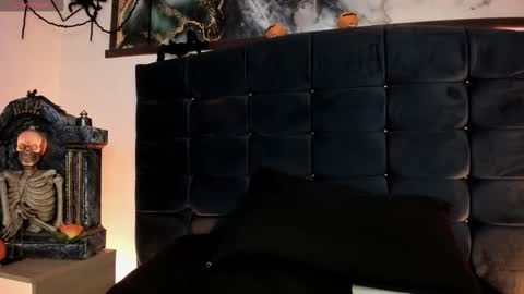 milu04_ online show from September 30, 3:44 pm