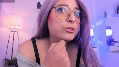 Miluu DH online show from January 17, 2:26 pm