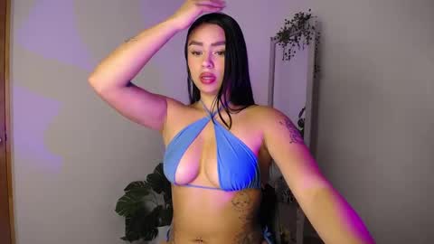 Mily Ortiz online show from February 10, 2:31 pm