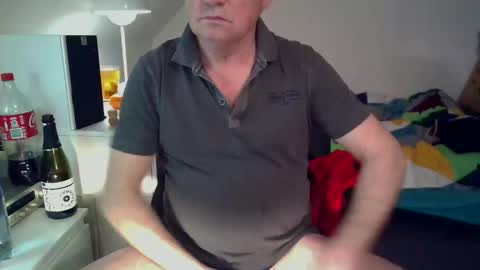  Milymen26  Polish man  master  fereskik straight mature online show from February 28, 10:47 pm