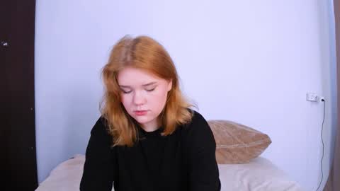 hi Im Mina  online show from September 10, 2:01 am