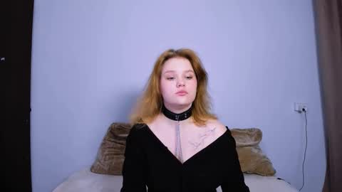 hi Im Mina  online show from October 3, 11:29 am