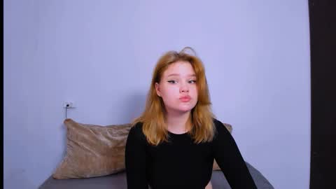 hi Im Mina  online show from October 13, 2:02 am