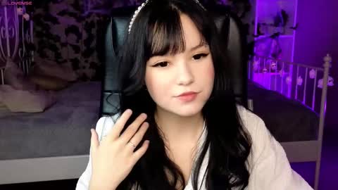 Mina online show from October 25, 10:47 am