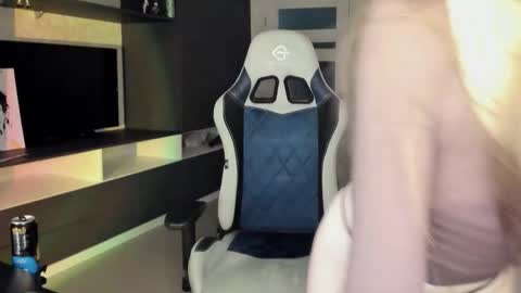 minadzukii online show from November 25, 11:47 pm