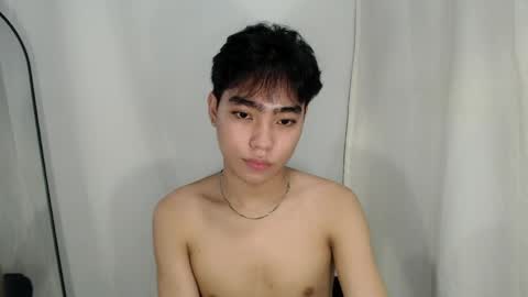 mingkla_man online show from June 4, 8:31 am