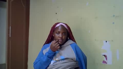 mini_karee online show from February 17, 10:25 am