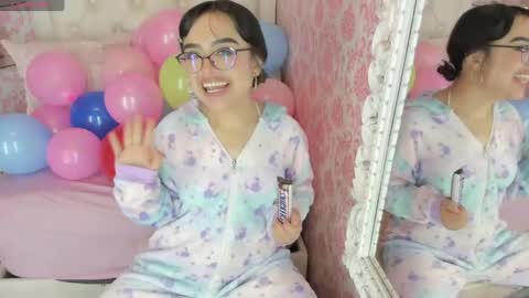 Mini Rouse online show from May 21, 2:34 pm